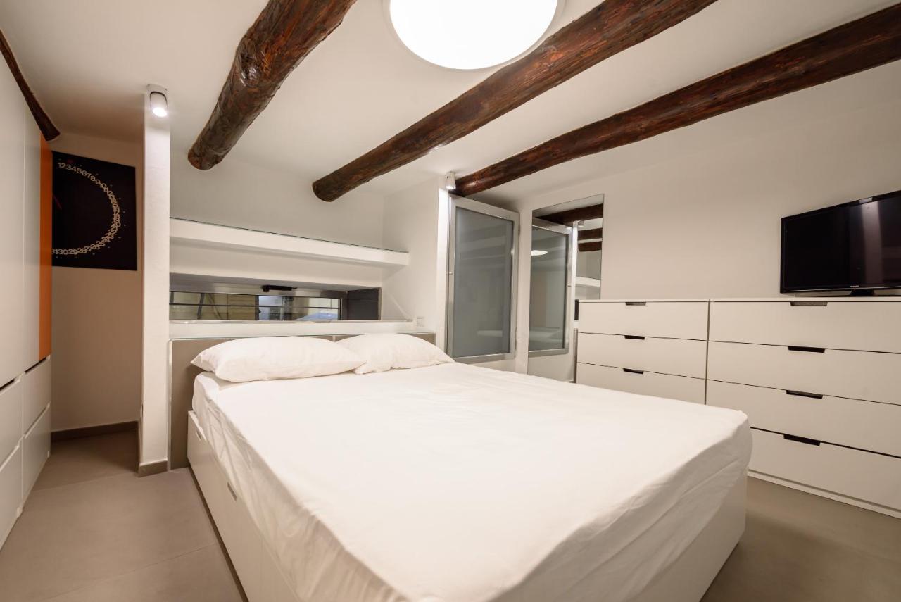 Riviera Di Chiaia 155 Appartement Napels Buitenkant foto
